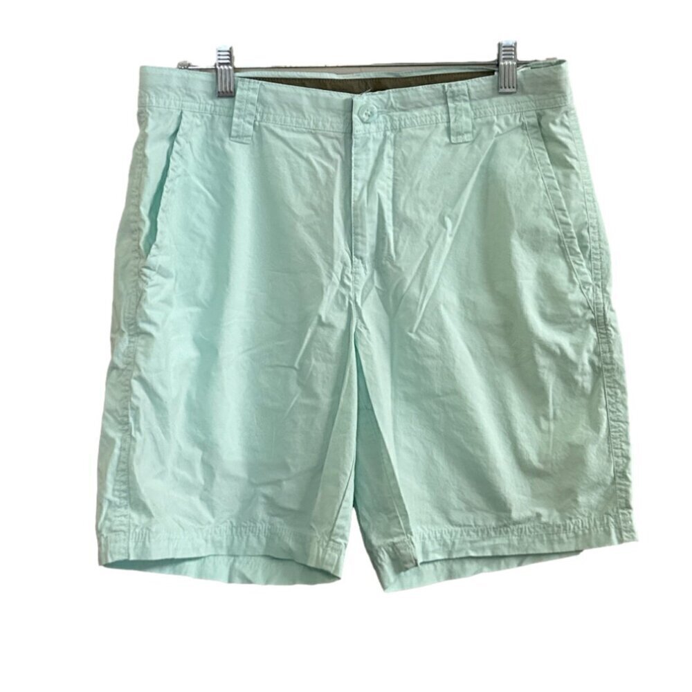 Men's Columbia Flat Front Mint Green Shorts. Size 30